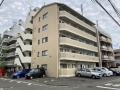 オクトワール松山土居田西館の外観