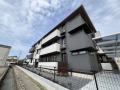 ベルマティーナ南松山の外観